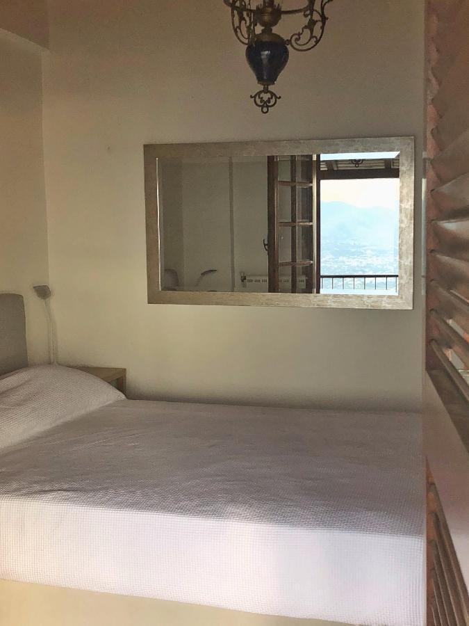 Gaia Guest House Kalamata Ngoại thất bức ảnh