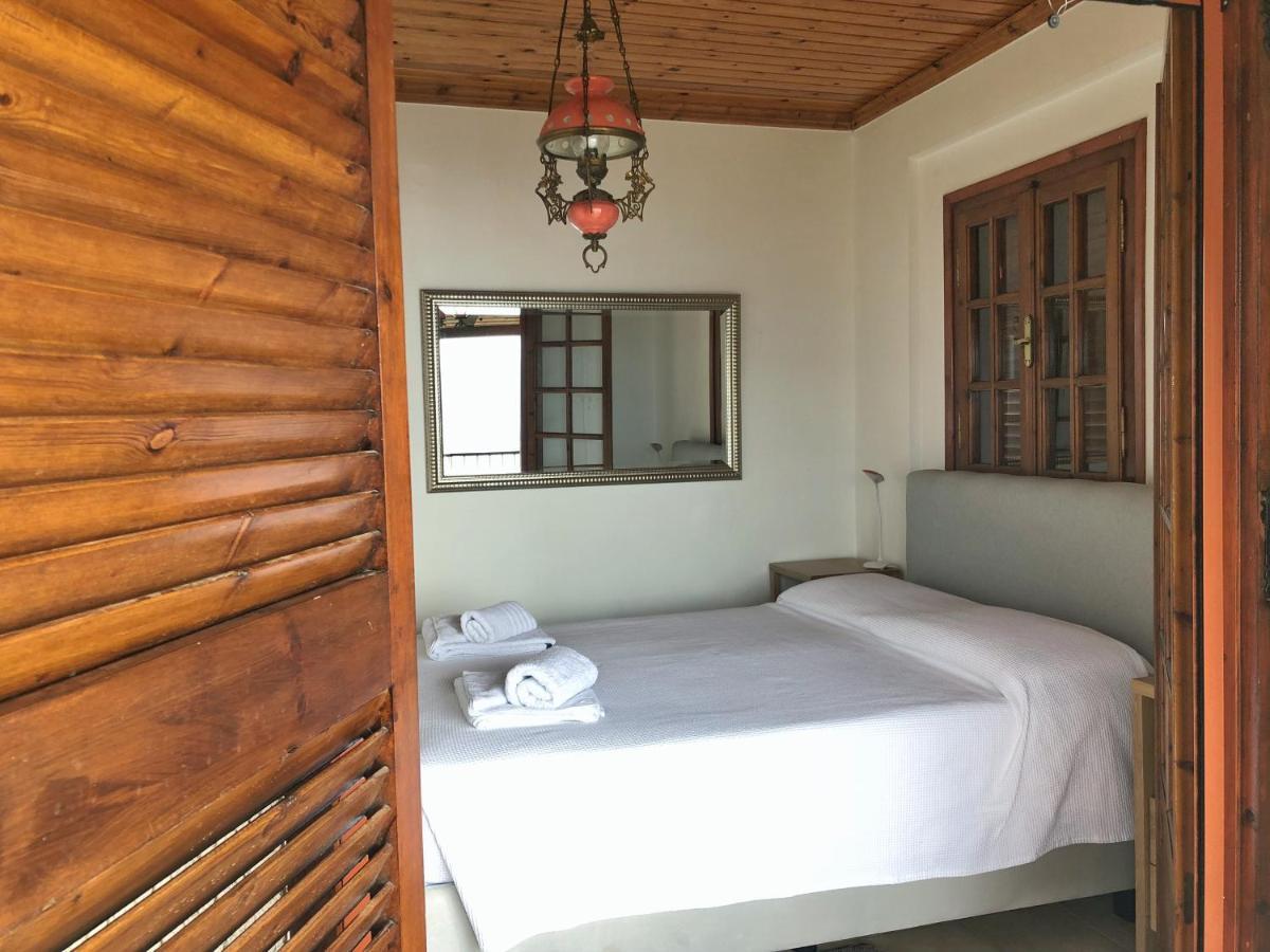 Gaia Guest House Kalamata Ngoại thất bức ảnh